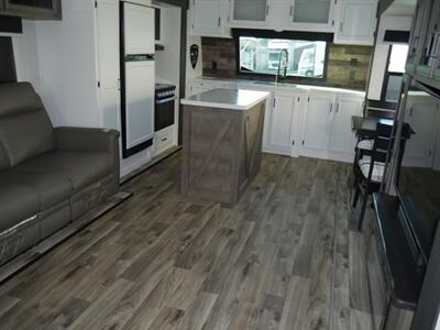 2024 Venture Sport Trek 333VFK   - Photo 14 - Puyallup, WA 98373