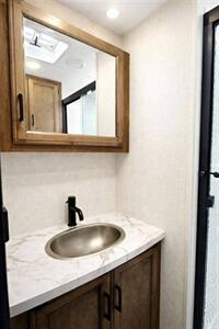 2024 Venture Sport Trek 333VFK   - Photo 9 - Puyallup, WA 98373