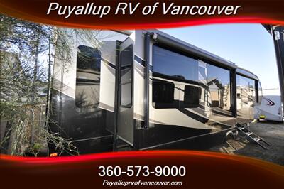 2017 FOREST RIVER CARDINAL3456RL   - Photo 5 - Vancouver, WA 98682-4901