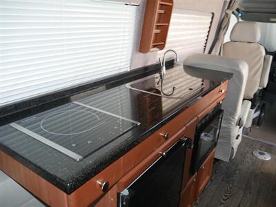 2014 Roadtrek E Trek   - Photo 7 - Puyallup, WA 98373