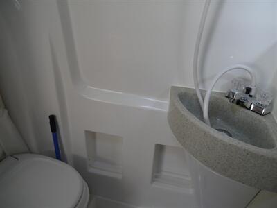 2014 Roadtrek E Trek   - Photo 5 - Puyallup, WA 98373