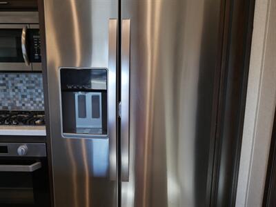 2018 Jayco North Point 377RLBH   - Photo 8 - Puyallup, WA 98373