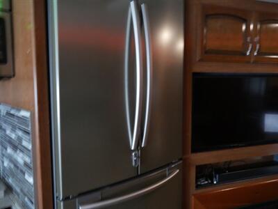 2018 Holiday Rambler Vacationer XE36F   - Photo 6 - Puyallup, WA 98373