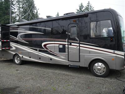 2018 Holiday Rambler Vacationer XE36F   - Photo 2 - Puyallup, WA 98373