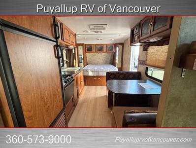 2013 KEYSTONE RV PASSPORT 238ML SUPER LITE   - Photo 12 - Vancouver, WA 98682-4901