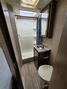 2021 Thor Fourwinds 22FE   - Photo 9 - Puyallup, WA 98373