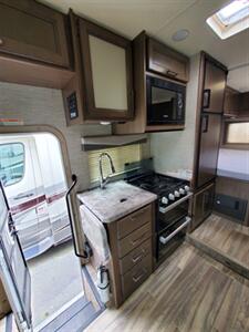 2021 Thor Fourwinds 22FE   - Photo 7 - Puyallup, WA 98373