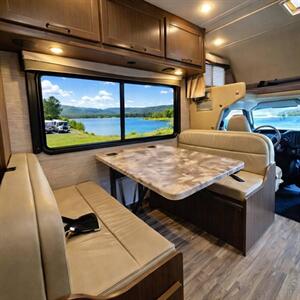 2021 Thor Fourwinds 22E   - Photo 5 - Puyallup, WA 98373