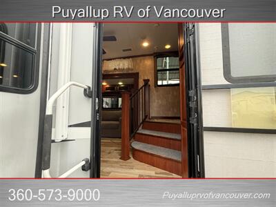 2016 WINNEBAGO LATITUDE 34RG   - Photo 5 - Vancouver, WA 98682-4901