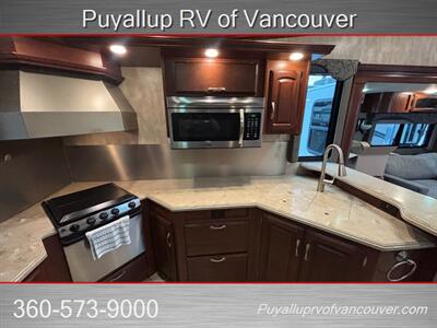 2016 WINNEBAGO LATITUDE 34RG   - Photo 10 - Vancouver, WA 98682-4901