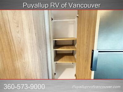 2022 KEYSTONE RV PASSPORT 219BHWE SL SERIES   - Photo 10 - Vancouver, WA 98682-4901