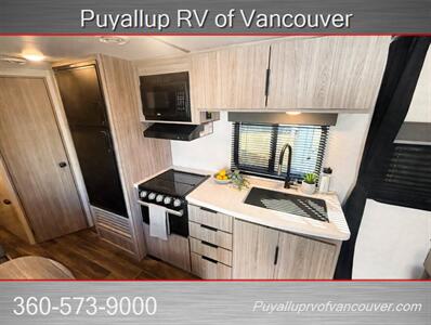 2022 KEYSTONE RV PASSPORT 219BHWE SL SERIES   - Photo 9 - Vancouver, WA 98682-4901