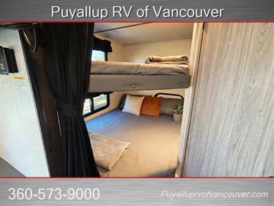 2022 KEYSTONE RV PASSPORT 219BHWE SL SERIES   - Photo 6 - Vancouver, WA 98682-4901