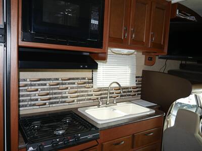 2015 Jayco Redhawk 23XM   - Photo 4 - Puyallup, WA 98373