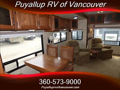 2011 Keystone MONTANA HICKORY ED. 3400RL   - Photo 6 - Vancouver, WA 98682-4901