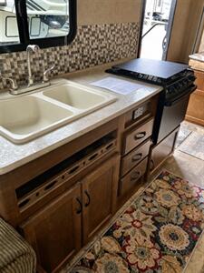 2015 Jayco JAY FEATHER 19H - Photo 5 - Puyallup, WA 98373