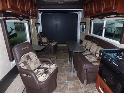 2013 Forest River Shockwave 26FQDX   - Photo 13 - Puyallup, WA 98373