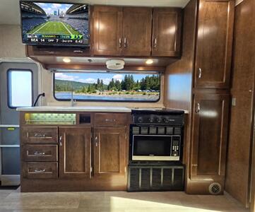 2020 Winnebago VITA 24P   - Photo 4 - Puyallup, WA 98373