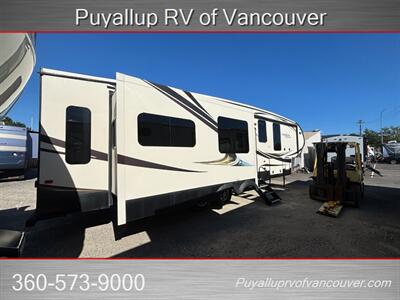 2015 FOREST RIVER RV COACHMEN BROOOKSTONE 325RL   - Photo 5 - Vancouver, WA 98682-4901