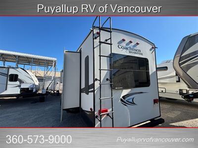 2015 FOREST RIVER RV COACHMEN BROOOKSTONE 325RL   - Photo 4 - Vancouver, WA 98682-4901