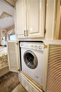1999 Gulf Stream Tourmaster 8403 - Photo 10 - Puyallup, WA 98373