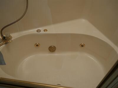 1999 Gulf Stream Tour Master 8403 - Photo 6 - Puyallup, WA 98373