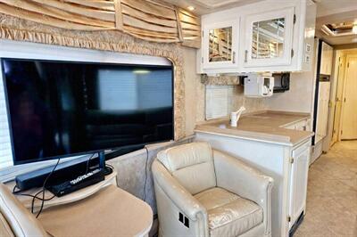 1999 Gulf Stream Tourmaster 8403 - Photo 5 - Puyallup, WA 98373