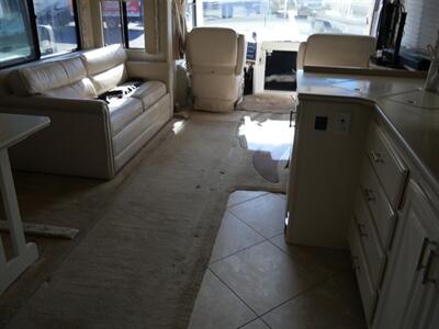 1999 Gulf Stream Tour Master 8403 - Photo 16 - Puyallup, WA 98373