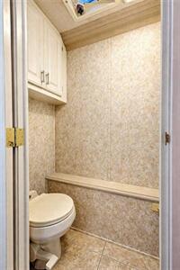 1999 Gulf Stream Tourmaster 8403 - Photo 11 - Puyallup, WA 98373