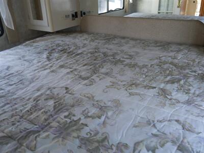 1999 Gulf Stream Tour Master 8403 - Photo 10 - Puyallup, WA 98373