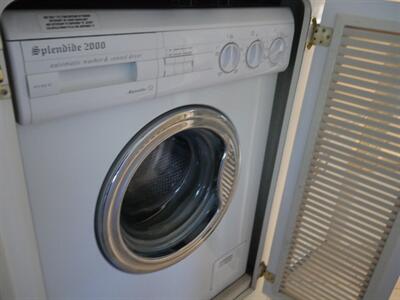 1999 Gulf Stream Tour Master 8403 - Photo 9 - Puyallup, WA 98373