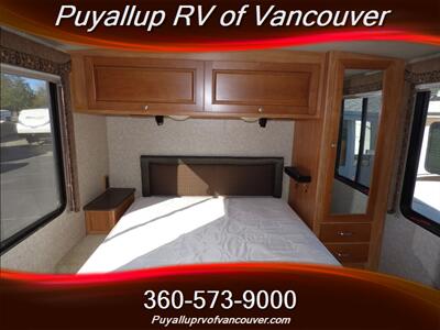 2010 WINNEBAGO ITASCA SUNSTAR 30-W   - Photo 18 - Vancouver, WA 98682-4901