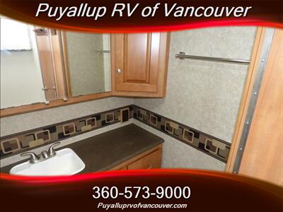 2010 WINNEBAGO ITASCA SUNSTAR 30-W   - Photo 21 - Vancouver, WA 98682-4901