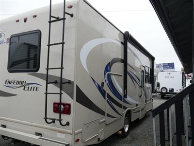 2018 Thor Freedom Elite 29FE   - Photo 3 - Puyallup, WA 98373