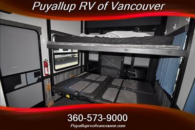 2020 HEARTLAND RV CYCLONE 4101   - Photo 13 - Vancouver, WA 98682-4901