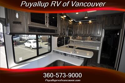 2020 HEARTLAND RV CYCLONE 4101   - Photo 2 - Vancouver, WA 98682-4901