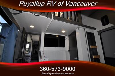 2020 HEARTLAND RV CYCLONE 4101   - Photo 15 - Vancouver, WA 98682-4901
