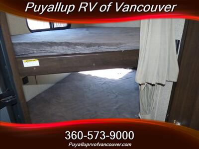 2020 KEYSTONE RV SPRINGDALE 220BHWE   - Photo 10 - Vancouver, WA 98682-4901