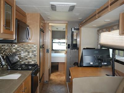 2017 Thor Windsport 31S   - Photo 10 - Puyallup, WA 98373