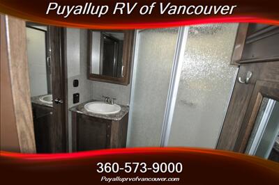 2017 KEYSTONE RV COUGAR 28RKS 28RKS FIFTH WHEEL   - Photo 17 - Vancouver, WA 98682-4901