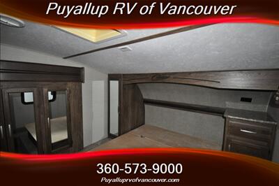 2017 KEYSTONE RV COUGAR 28RKS 28RKS FIFTH WHEEL   - Photo 15 - Vancouver, WA 98682-4901