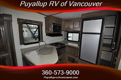 2017 KEYSTONE RV COUGAR 28RKS 28RKS FIFTH WHEEL   - Photo 11 - Vancouver, WA 98682-4901