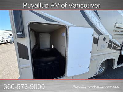 2018 Thor CHATEAU 24HL   - Photo 4 - Vancouver, WA 98682-4901