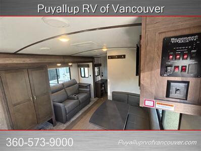 2020 KEYSTONE RV PASSPORT 2500RK GRAND TOURING ULTRA LITE   - Photo 16 - Vancouver, WA 98682-4901