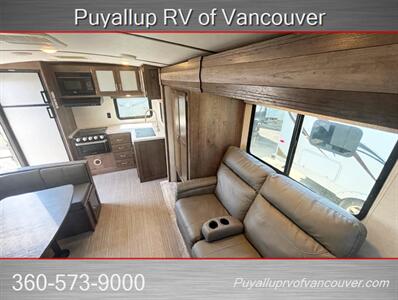 2020 KEYSTONE RV PASSPORT 2500RK GRAND TOURING ULTRA LITE   - Photo 10 - Vancouver, WA 98682-4901