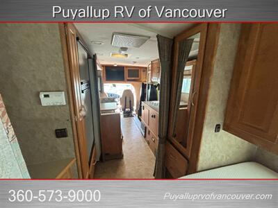 2007 Itasca CAMBRIA 26A handicap-accessible RV   - Photo 13 - Vancouver, WA 98682-4901