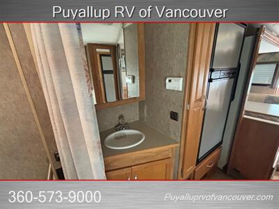 2007 Itasca CAMBRIA 26A handicap-accessible RV   - Photo 12 - Vancouver, WA 98682-4901