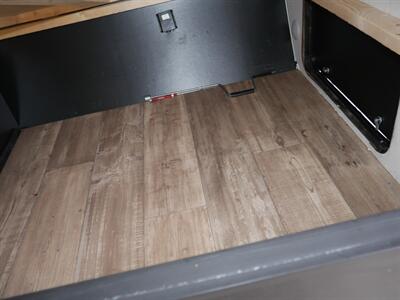 2025 Forest River Cherokee Greywolf Black Label 22RRBL   - Photo 10 - Puyallup, WA 98373