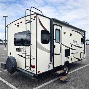 2016 Rockwood Mini Lite 1907 - Photo 2 - Puyallup, WA 98373