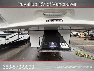 2021 Grand Design REFLECTION 340RDS   - Photo 5 - Vancouver, WA 98682-4901